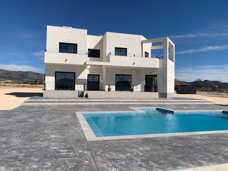5 bedroom Villa for sale