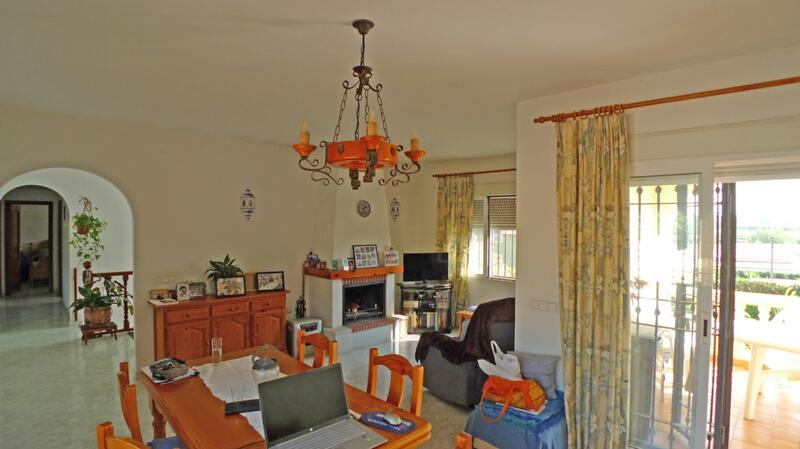 4 Schlafzimmer Villa zu verkaufen