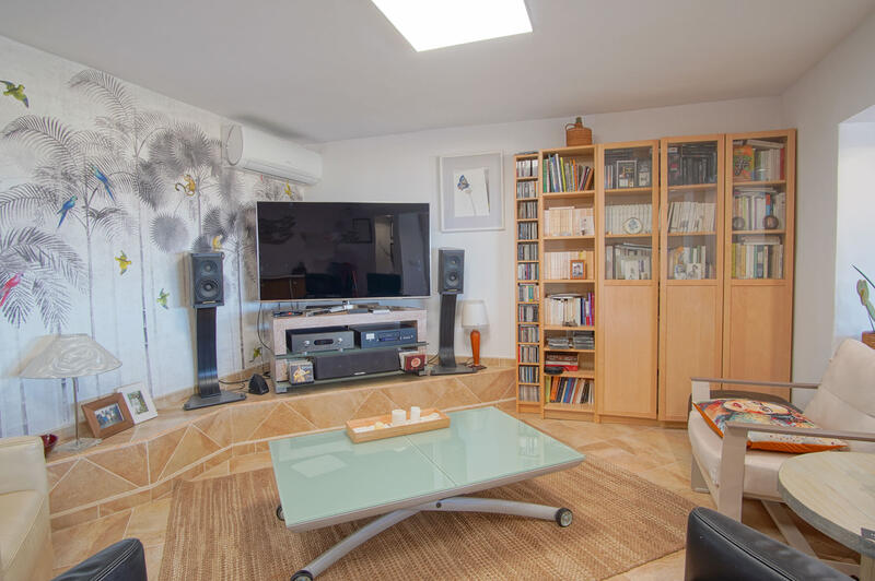 5 bedroom Villa for sale