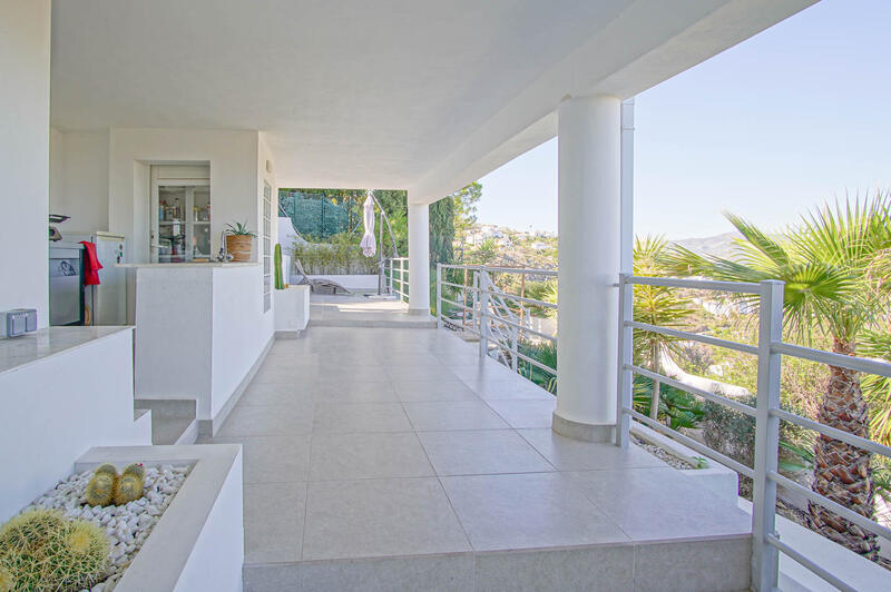 5 bedroom Villa for sale