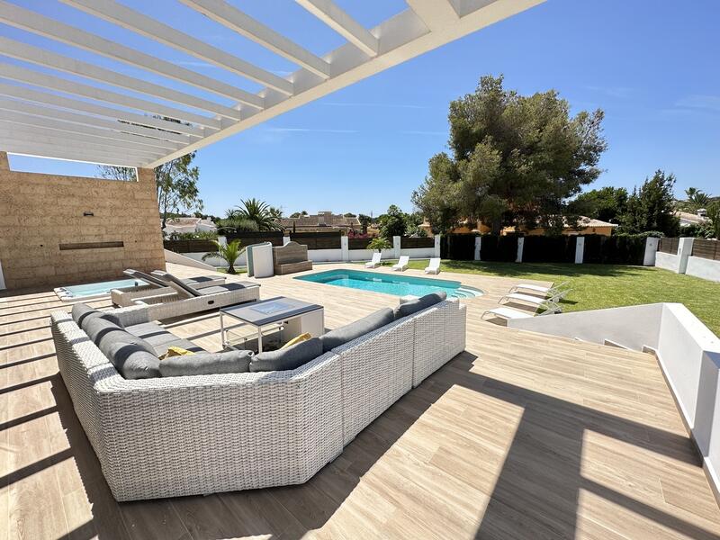 4 Schlafzimmer Villa zu verkaufen