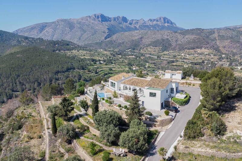 5 soveværelse Villa til salg