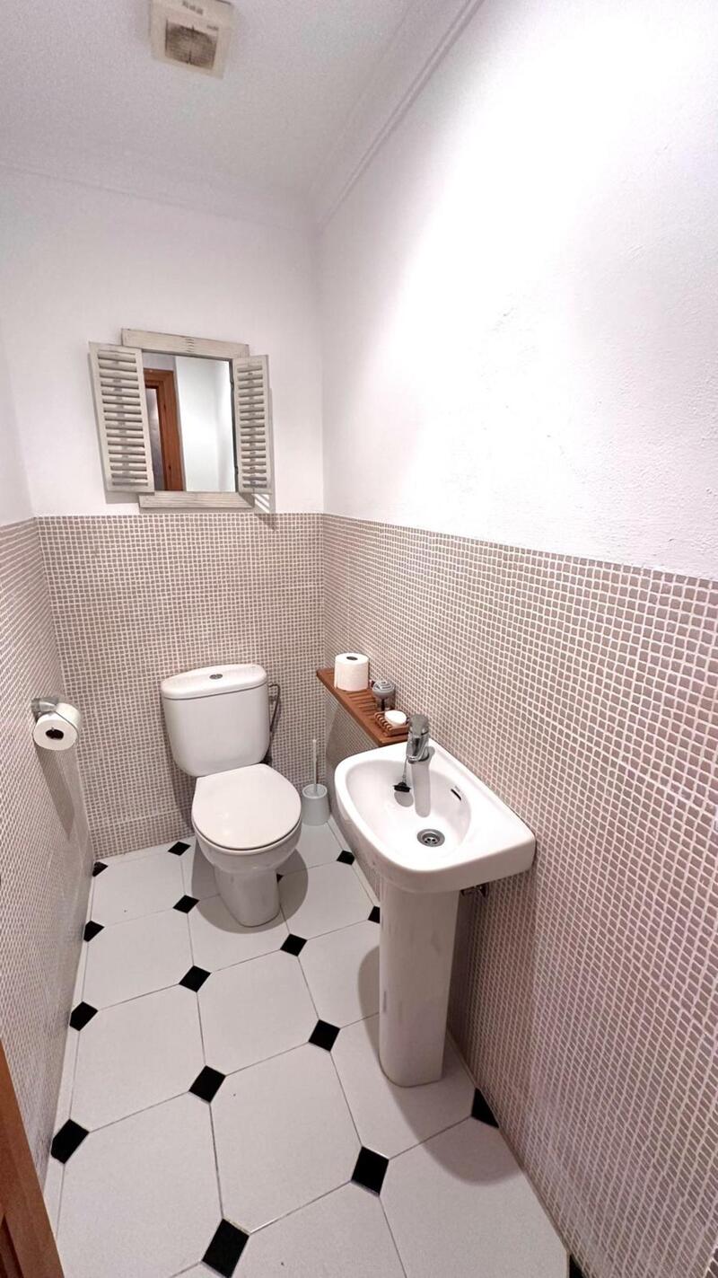 4 Schlafzimmer Stadthaus zu verkaufen