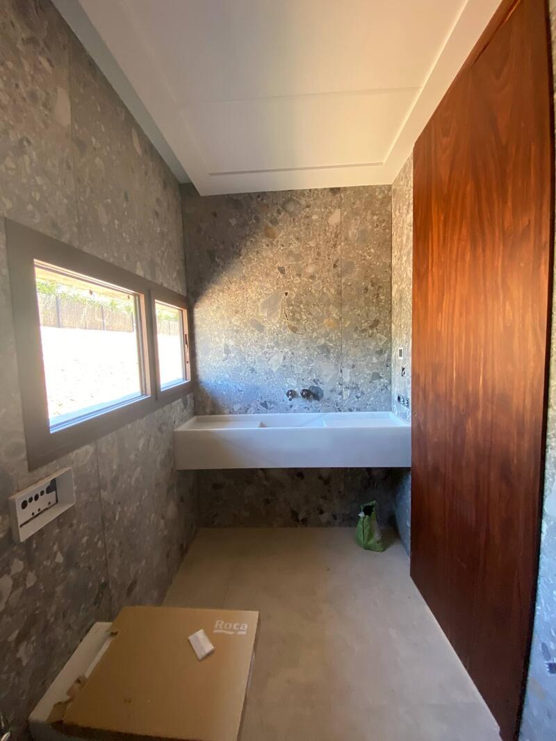 4 Cuarto Villa en venta
