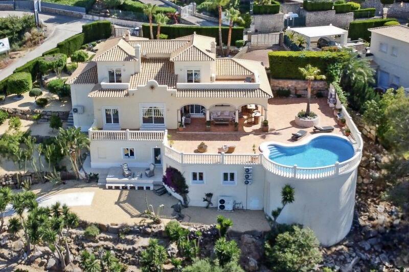 Villa til salg i Torrevieja, Alicante