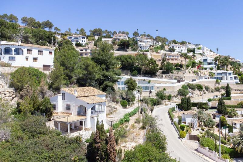 Villa for sale