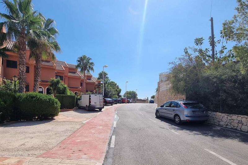 3 bedroom Townhouse for sale