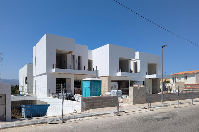 4 slaapkamer Villa Te koop