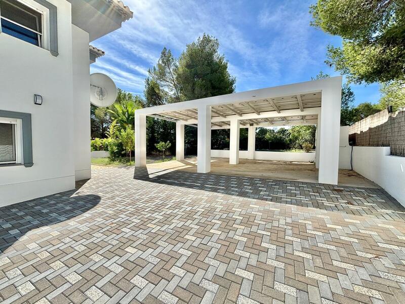 7 bedroom Villa for sale