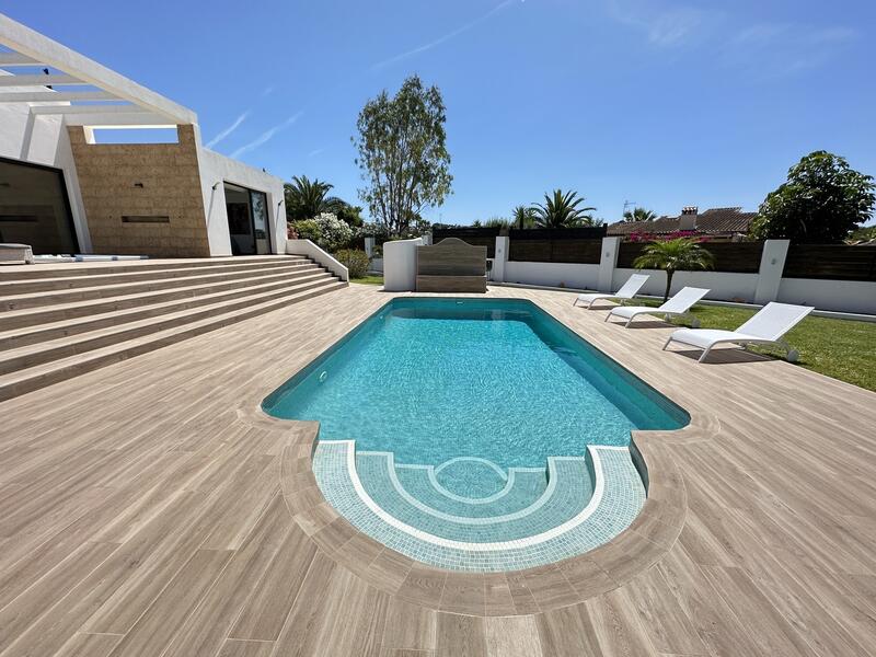 4 slaapkamer Villa Te koop