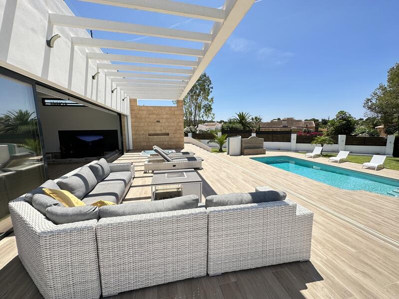 4 slaapkamer Villa Te koop