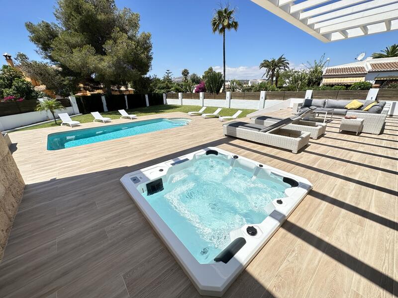 4 slaapkamer Villa Te koop