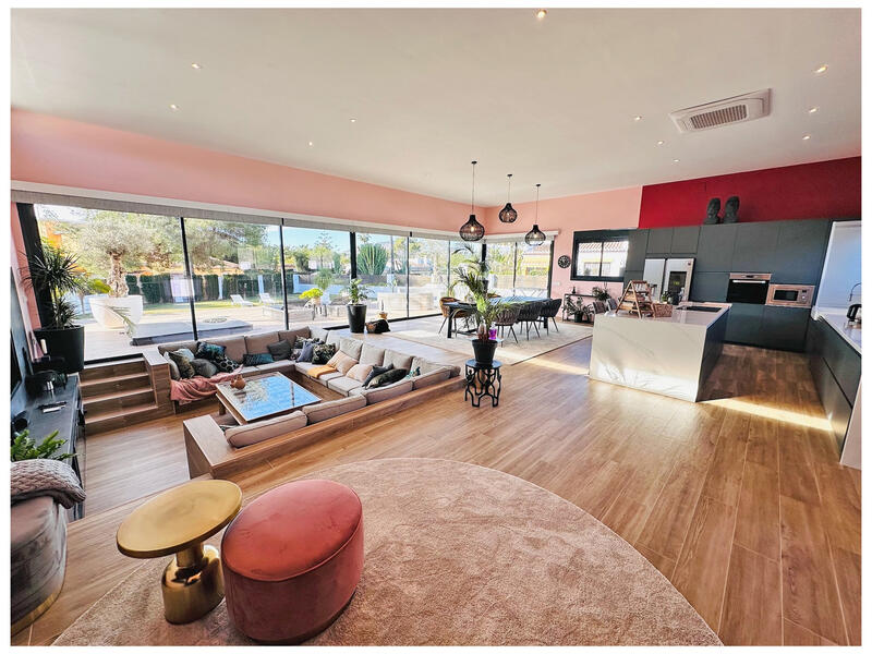 4 slaapkamer Villa Te koop