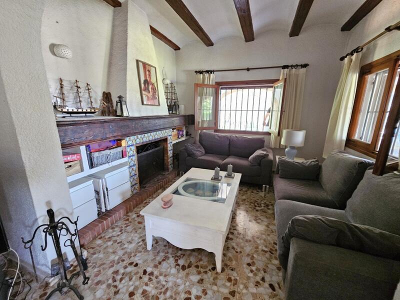 6 bedroom Villa for sale
