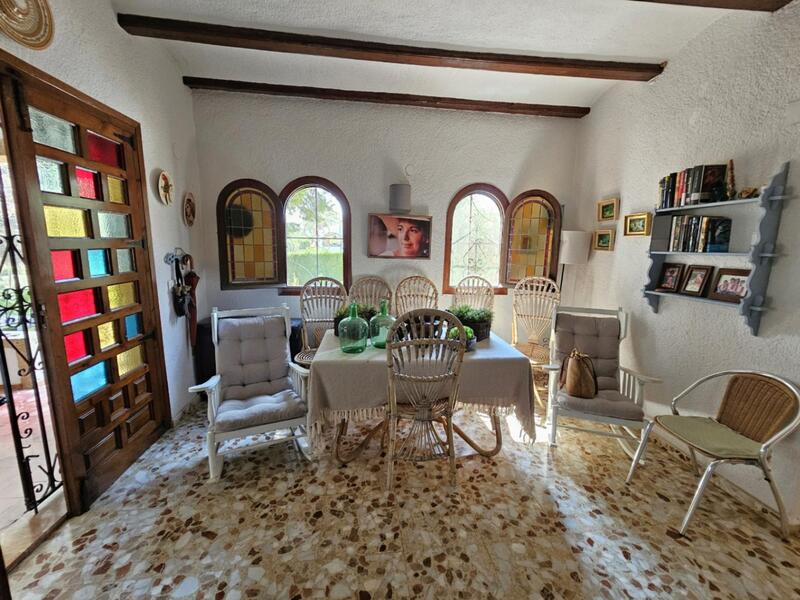 6 bedroom Villa for sale