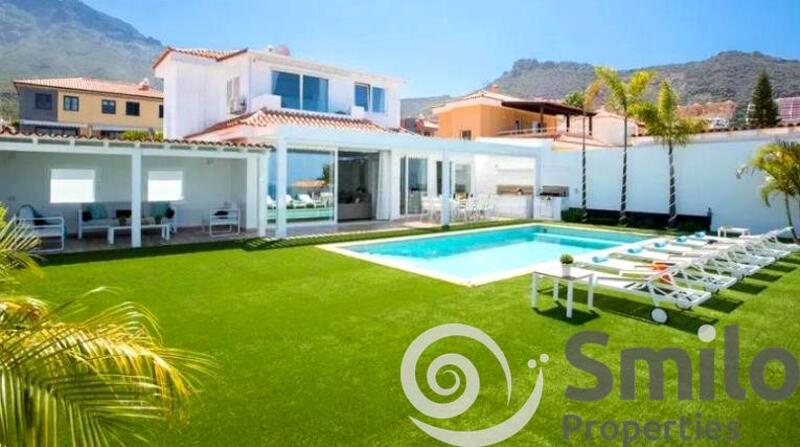 Villa til salg i Golf Costa Adeje, Tenerife