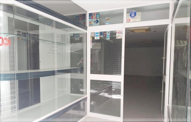 1 chambre Local Commercial à vendre