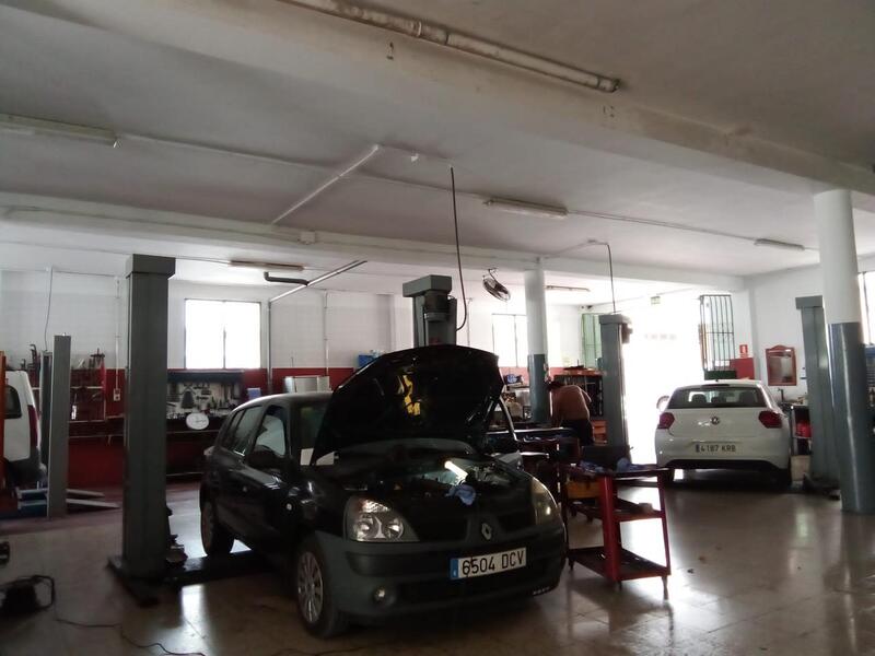 4 bedroom Commercial Property for sale