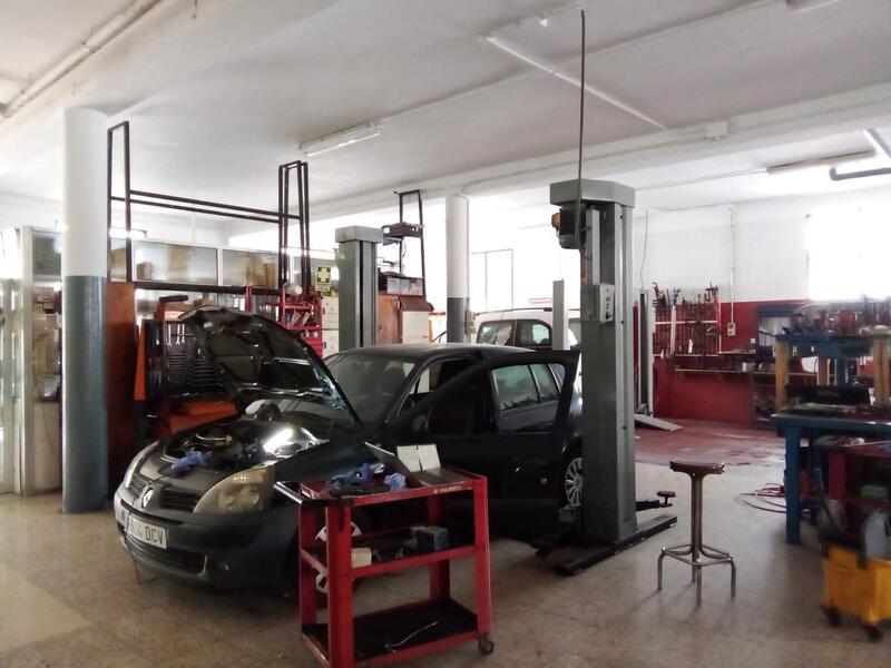 4 bedroom Commercial Property for sale
