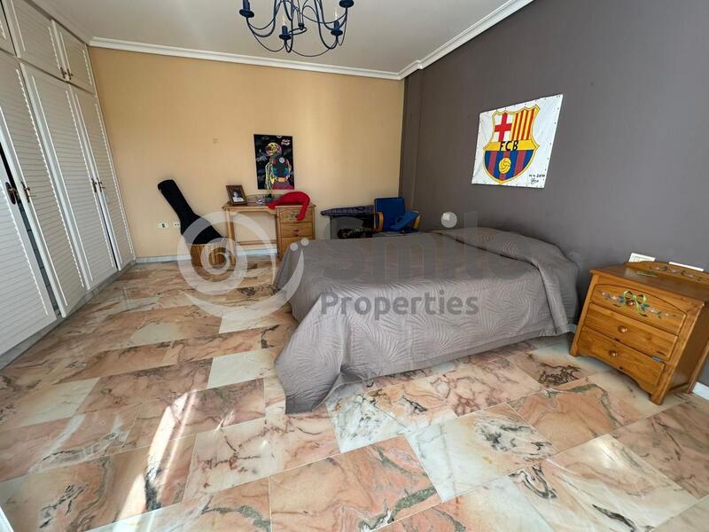 5 bedroom Villa for sale