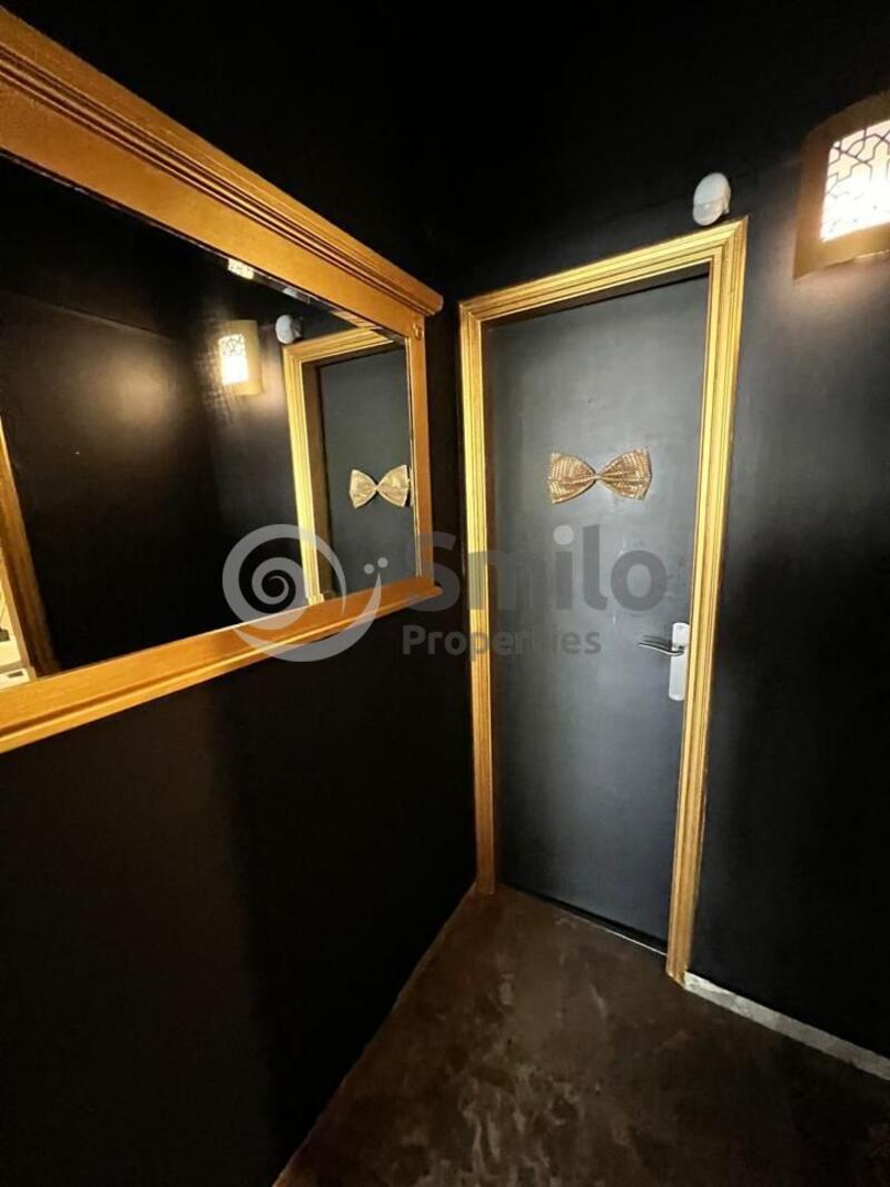 6 bedroom Commercial Property for Long Term Rent