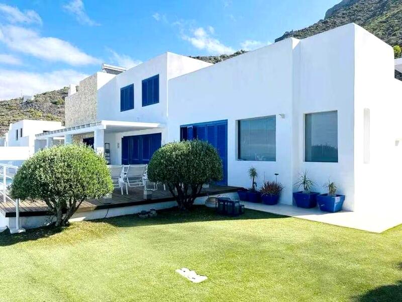 5 bedroom Villa for sale 5 bedroom Villa for sale