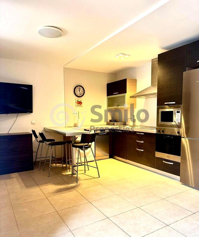 1 bedroom Apartment for Long Term Rent