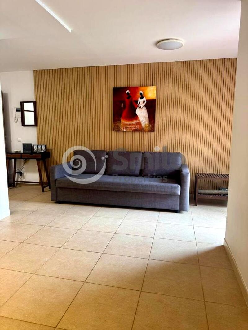 1 bedroom Apartment for Long Term Rent