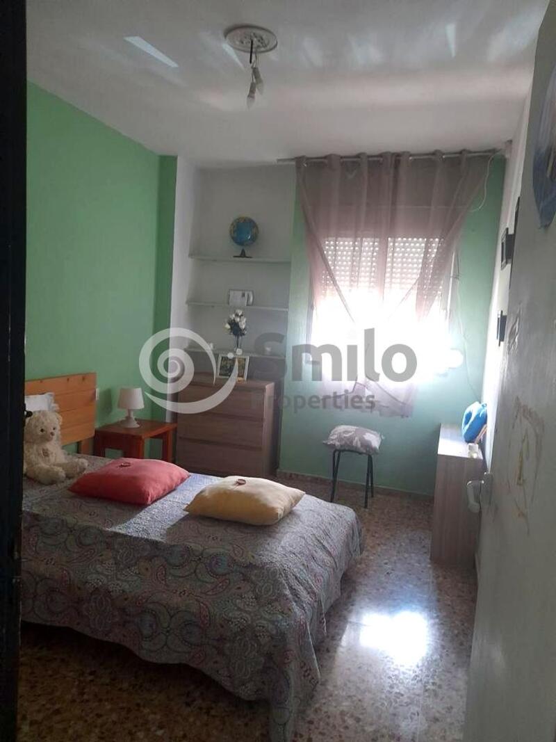 3 спальная комната квартира продается