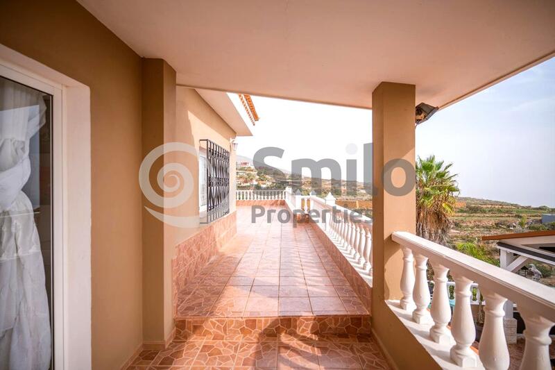 6 bedroom Villa for sale