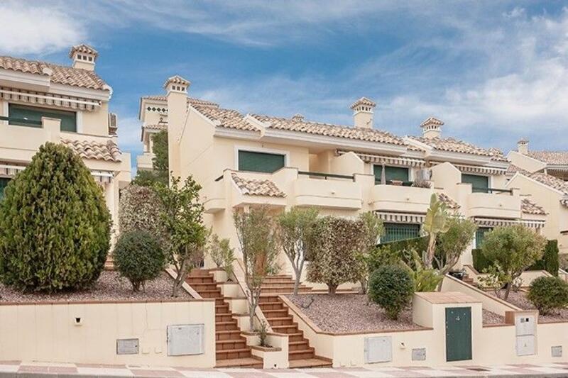 Stadthaus zu verkaufen in Campoamor, Alicante