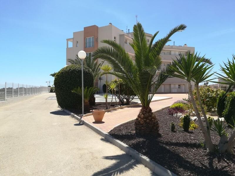 Lejlighed til salg i Los Dolses, Alicante