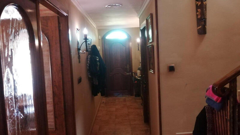 4 Cuarto Villa en venta