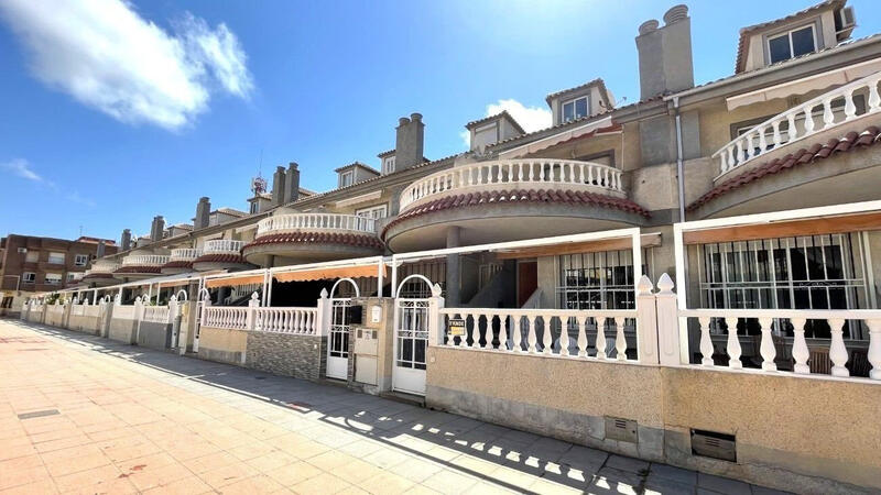 Maison de Ville à vendre dans Torrevieja, Alicante