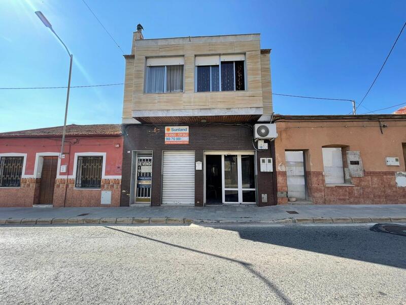 Townhouse for sale in Benijófar, Alicante