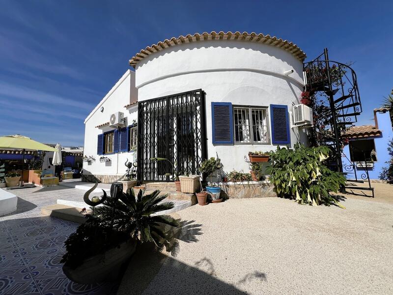 Villa for sale in La Florida, Alicante