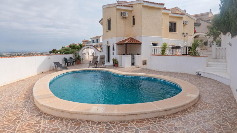 Villa en venta en Ciudad Quesada, Alicante