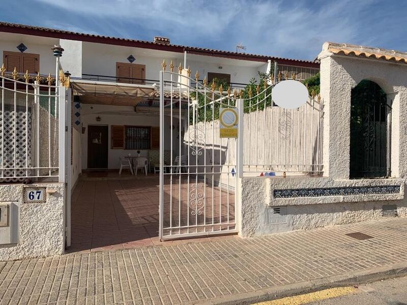 Villa Te koop in Torrevieja, Alicante