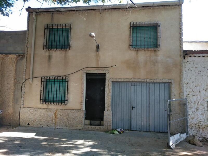 городская тюрьма продается в Yecla, Murcia