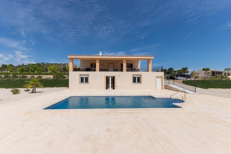 Villa til salgs i Novelda, Alicante