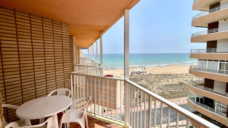 Apartamento en venta en La Mata, Alicante