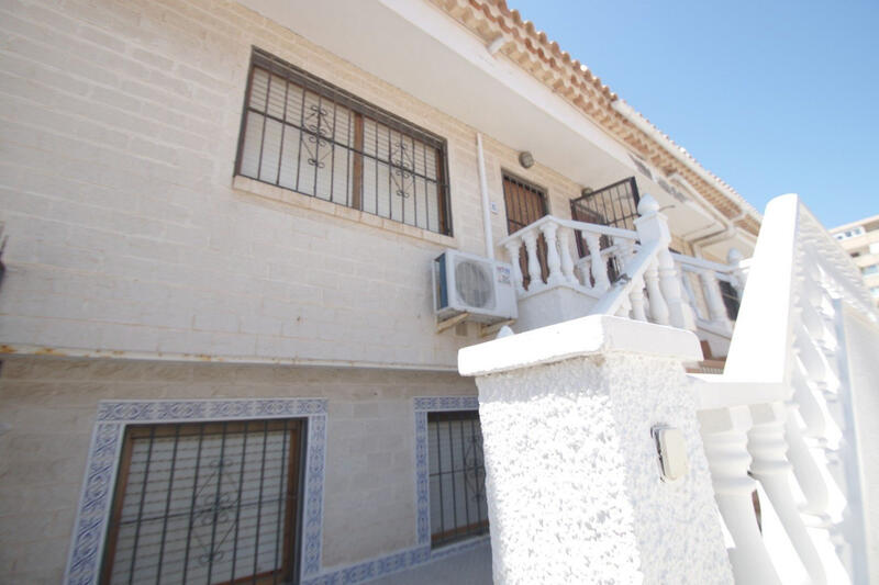 3 Cuarto Villa en venta