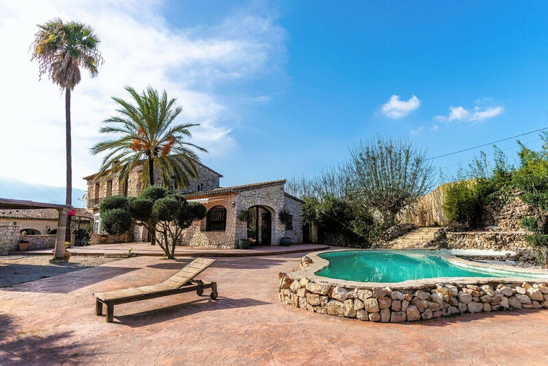 Country House for sale in Torrevieja, Alicante