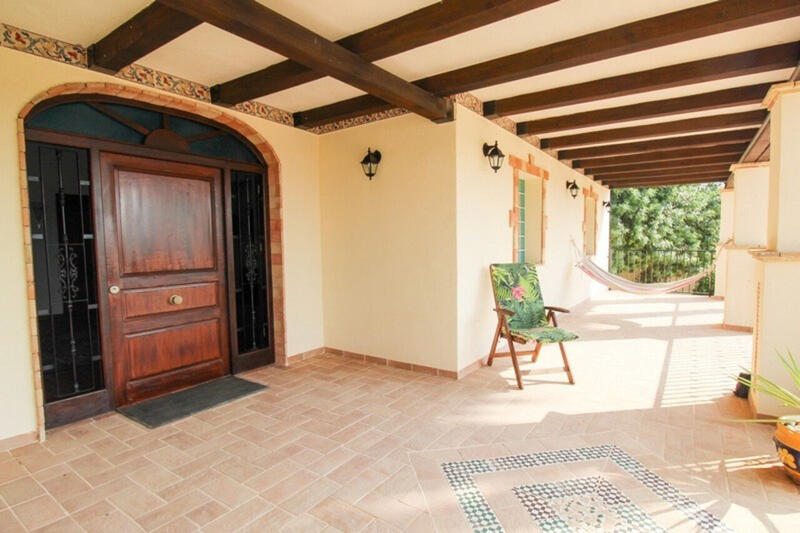 4 Cuarto Villa en venta