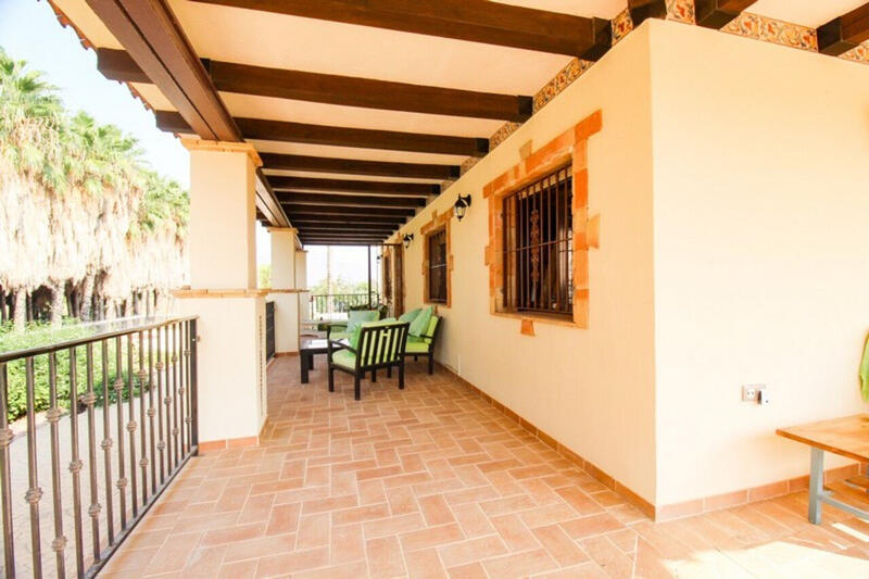 4 Cuarto Villa en venta