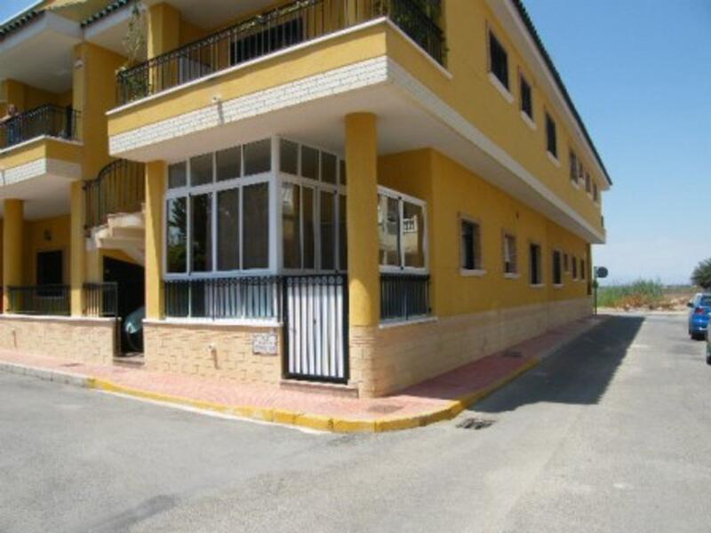 Lejlighed til salg i Daya Vieja, Alicante