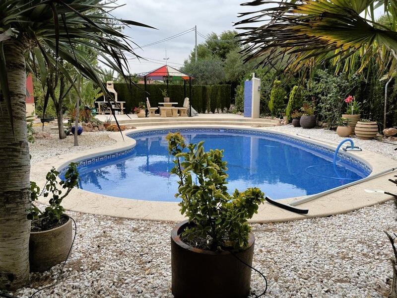 Villa en venta en Totana, Murcia