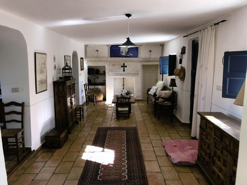 4 Schlafzimmer Landhaus zu verkaufen