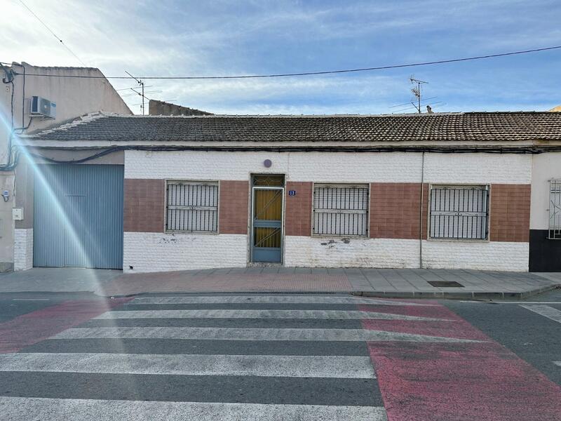 Gezinswoning Te koop in Torremendo, Alicante
