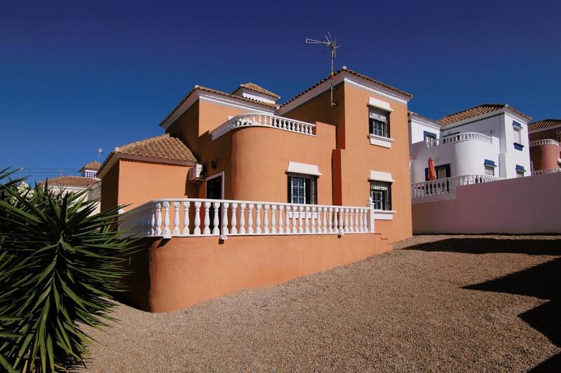 Villa à vendre dans San Miguel de Salinas, Alicante